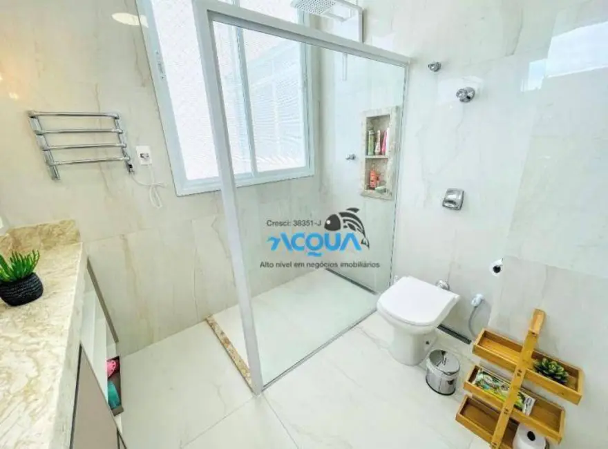 Apartamento com 3 quartos à venda, 150m2 em Barra Funda, Guaruja - SP - imagem 8 Foto 8 de Apartamento com 3 quartos à venda, 150m2 em Barra Funda, Guaruja - SP