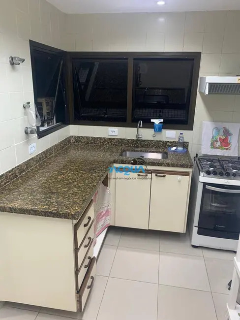 Foto 3 de Apartamento com 3 quartos à venda, 110m2 em Vila Alzira, Guaruja - SP