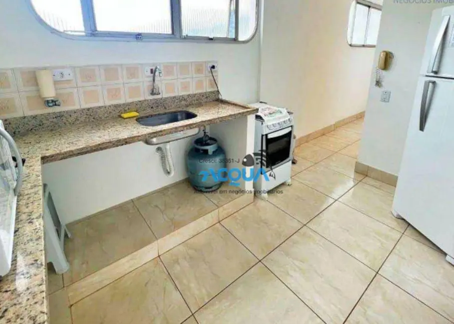 Foto 4 de Apartamento com 3 quartos à venda, 130m2 em Guaruja - SP
