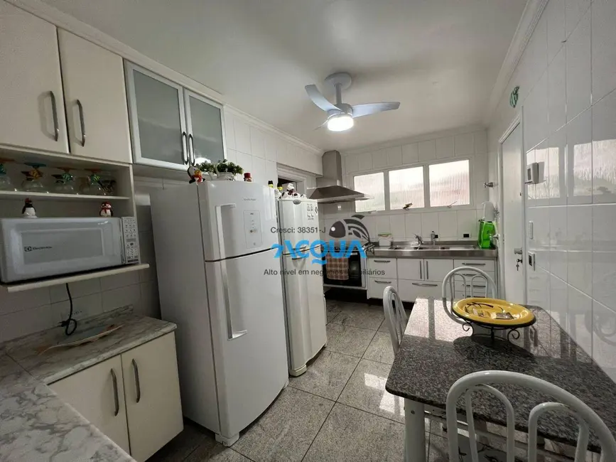 Apartamento com 3 quartos à venda, 110m2 em Jardim Astúrias, Guaruja - SP - imagem 5 Foto 5 de Apartamento com 3 quartos à venda, 110m2 em Jardim Astúrias, Guaruja - SP