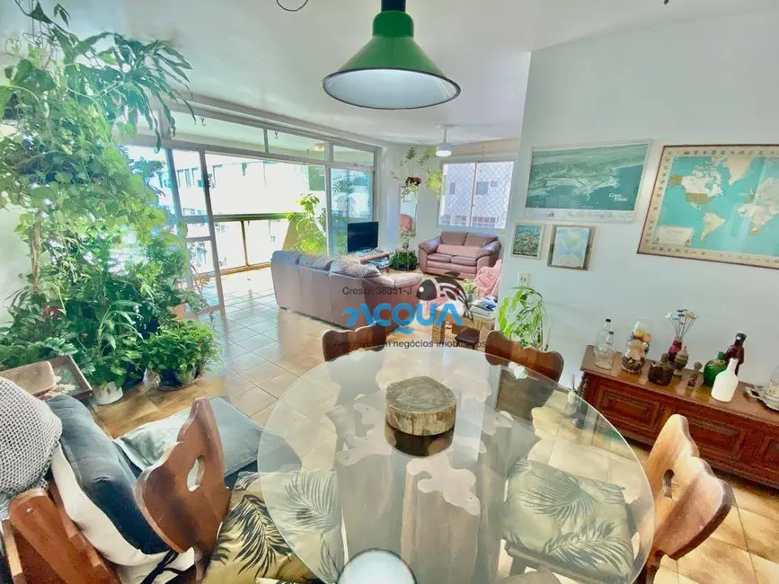 Foto 2 de Apartamento com 3 quartos à venda, 156m2 em Jardim Astúrias, Guaruja - SP