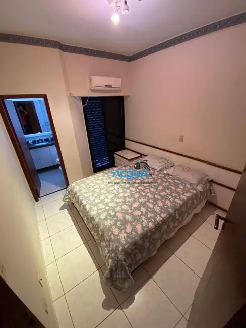 Foto 6 de Apartamento com 3 quartos à venda, 115m2 em Jardim Três Marias, Guaruja - SP