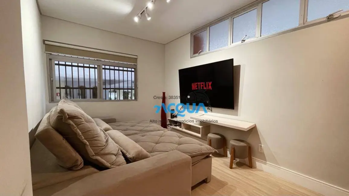 Foto 2 de Apartamento com 2 quartos à venda, 70m2 em Guaruja - SP