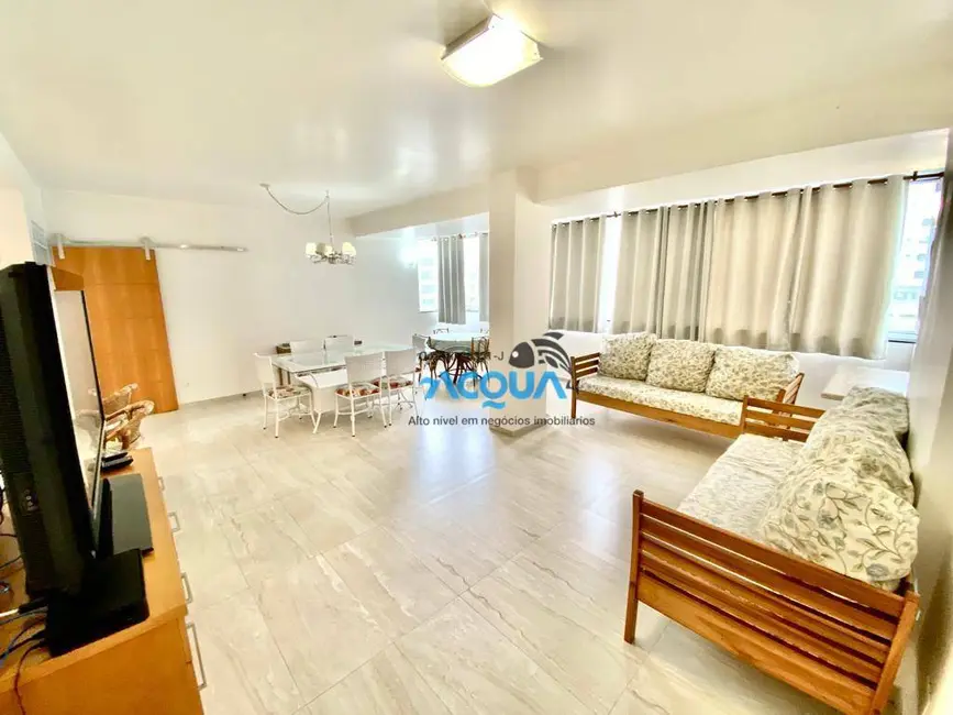 Foto 2 de Apartamento com 4 quartos à venda, 130m2 em Guaruja - SP