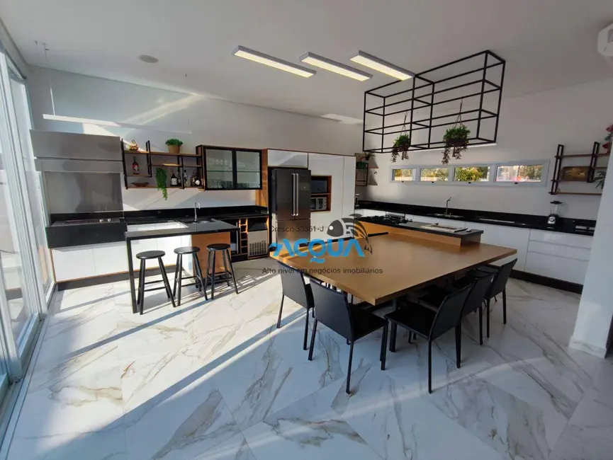 Casa de Condomínio com 5 quartos à venda em Jardim Acapulco, Guaruja - SP - imagem 9 Foto 9 de Casa de Condomínio com 5 quartos à venda em Jardim Acapulco, Guaruja - SP