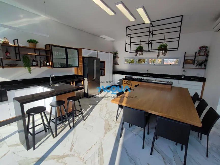 Casa de Condomínio com 5 quartos à venda em Jardim Acapulco, Guaruja - SP - imagem 8 Foto 8 de Casa de Condomínio com 5 quartos à venda em Jardim Acapulco, Guaruja - SP