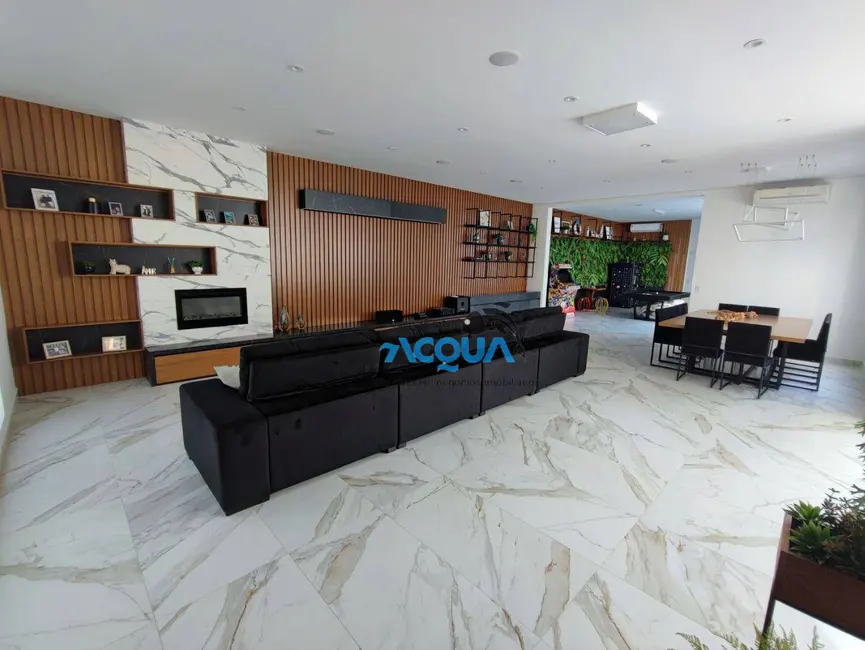 Casa de Condomínio com 5 quartos à venda em Jardim Acapulco, Guaruja - SP - imagem 4 Foto 4 de Casa de Condomínio com 5 quartos à venda em Jardim Acapulco, Guaruja - SP