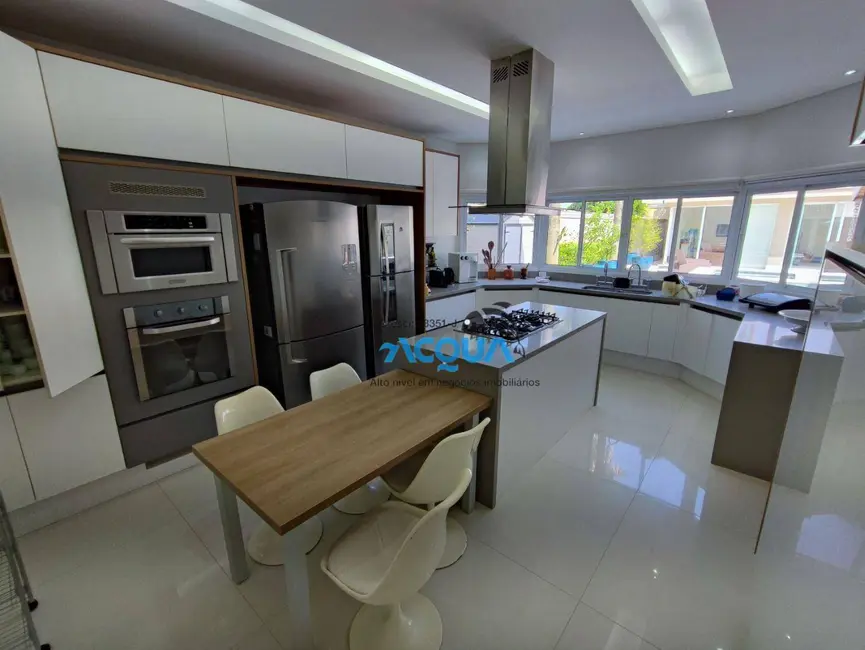 Casa de Condomínio com 6 quartos à venda, 1000m2 em Jardim Acapulco, Guaruja - SP - imagem 7 Foto 7 de Casa de Condomínio com 6 quartos à venda, 1000m2 em Jardim Acapulco, Guaruja - SP