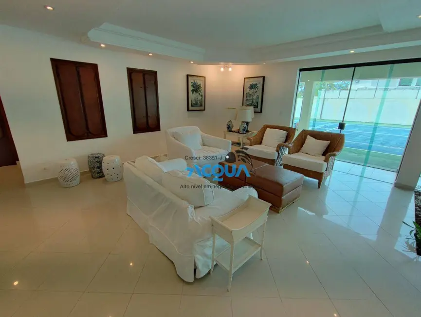 Casa de Condomínio com 4 quartos à venda, 1050m2 em Jardim Acapulco, Guaruja - SP - imagem 5 Foto 5 de Casa de Condomínio com 4 quartos à venda, 1050m2 em Jardim Acapulco, Guaruja - SP