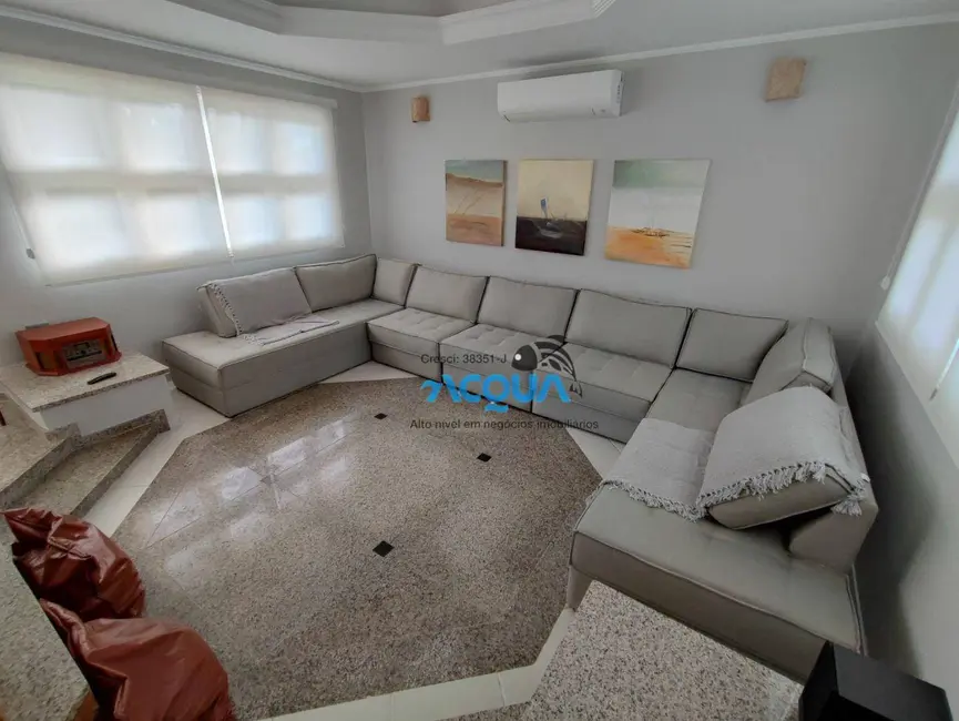 Casa de Condomínio com 5 quartos à venda, 2100m2 em Jardim Acapulco, Guaruja - SP - imagem 5 Foto 5 de Casa de Condomínio com 5 quartos à venda, 2100m2 em Jardim Acapulco, Guaruja - SP