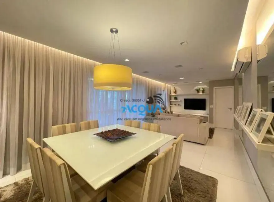 Foto 2 de Apartamento com 3 quartos à venda, 134m2 em Vila Luis Antônio, Guaruja - SP