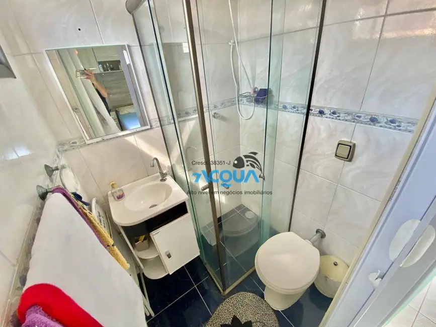 Foto 8 de Apartamento com 2 quartos à venda, 70m2 em Jardim Las Palmas, Guaruja - SP