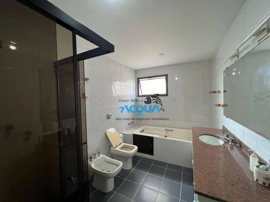 Apartamento com 4 quartos à venda, 240m2 em Guaruja - SP - imagem 9 Foto 9 de Apartamento com 4 quartos à venda, 240m2 em Guaruja - SP