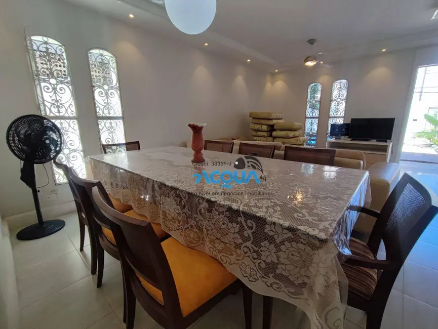 Foto 3 de Casa com 3 quartos à venda, 220m2 em Enseada, Guaruja - SP