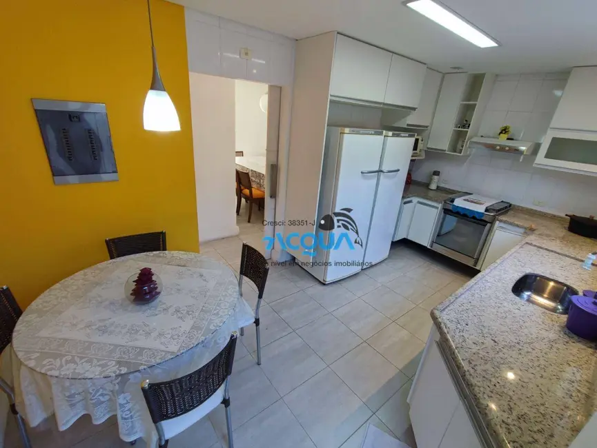 Foto 5 de Casa com 3 quartos à venda, 220m2 em Enseada, Guaruja - SP