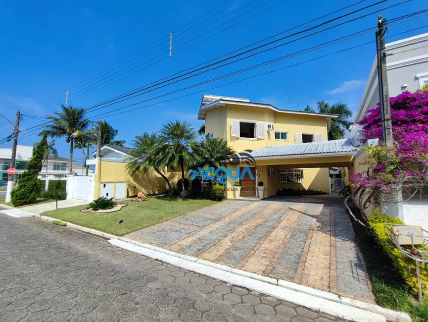 Casa de Condomínio com 4 quartos à venda, 555m2 em Jardim Acapulco, Guaruja - SP - imagem 2 Foto 2 de Casa de Condomínio com 4 quartos à venda, 555m2 em Jardim Acapulco, Guaruja - SP
