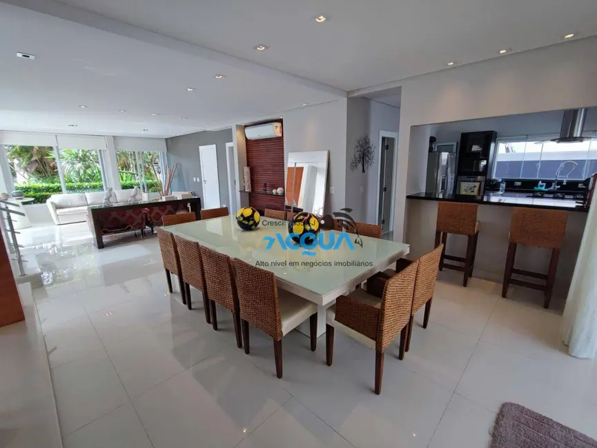 Casa de Condomínio com 5 quartos à venda, 548m2 em Jardim Acapulco, Guaruja - SP - imagem 5 Foto 5 de Casa de Condomínio com 5 quartos à venda, 548m2 em Jardim Acapulco, Guaruja - SP