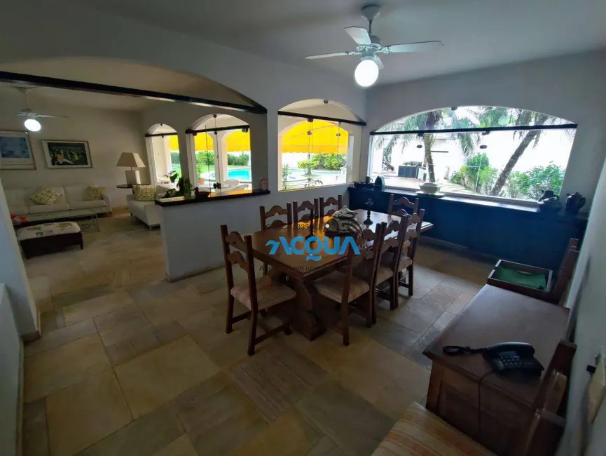 Casa de Condomínio com 4 quartos à venda, 2000m2 em Jardim Acapulco, Guaruja - SP - imagem 3 Foto 3 de Casa de Condomínio com 4 quartos à venda, 2000m2 em Jardim Acapulco, Guaruja - SP