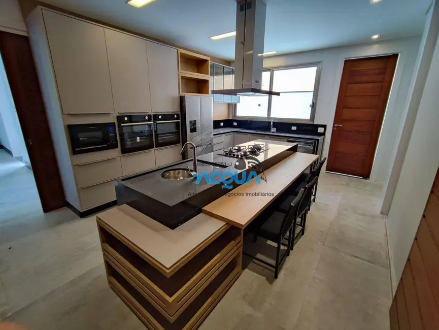 Casa de Condomínio com 8 quartos à venda, 1500m2 em Jardim Acapulco, Guaruja - SP - imagem 9 Foto 9 de Casa de Condomínio com 8 quartos à venda, 1500m2 em Jardim Acapulco, Guaruja - SP