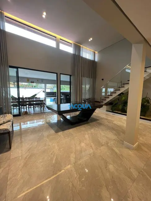 Casa de Condomínio com 5 quartos à venda, 523m2 em Jardim Acapulco, Guaruja - SP - imagem 4 Foto 4 de Casa de Condomínio com 5 quartos à venda, 523m2 em Jardim Acapulco, Guaruja - SP