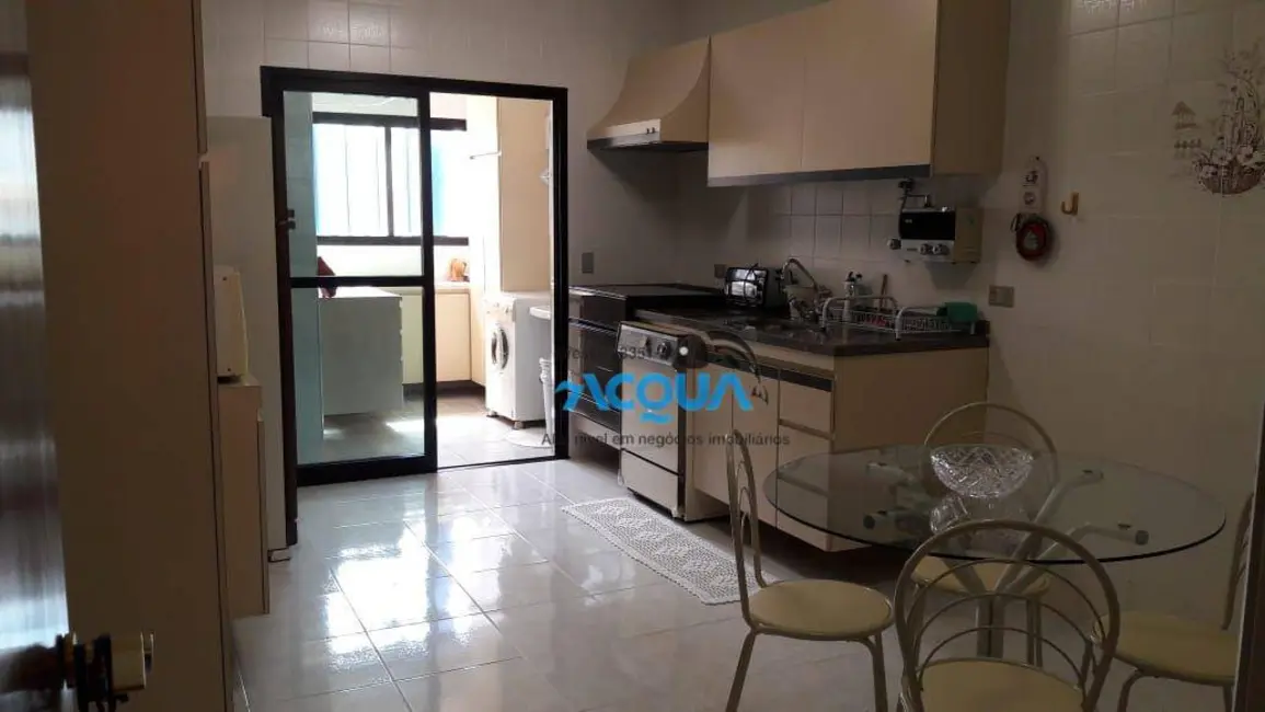 Foto 5 de Apartamento com 3 quartos à venda em Guaruja - SP