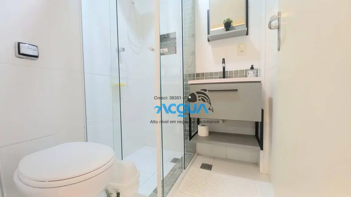 Foto 8 de Apartamento com 2 quartos à venda, 70m2 em Jardim Las Palmas, Guaruja - SP