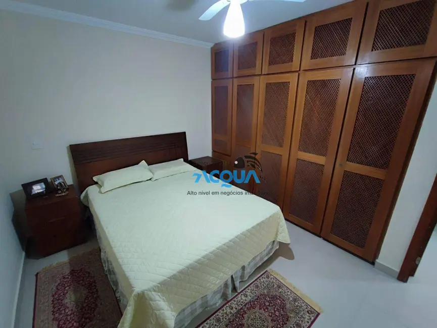 Foto 7 de Apartamento com 3 quartos à venda, 140m2 em Guaruja - SP