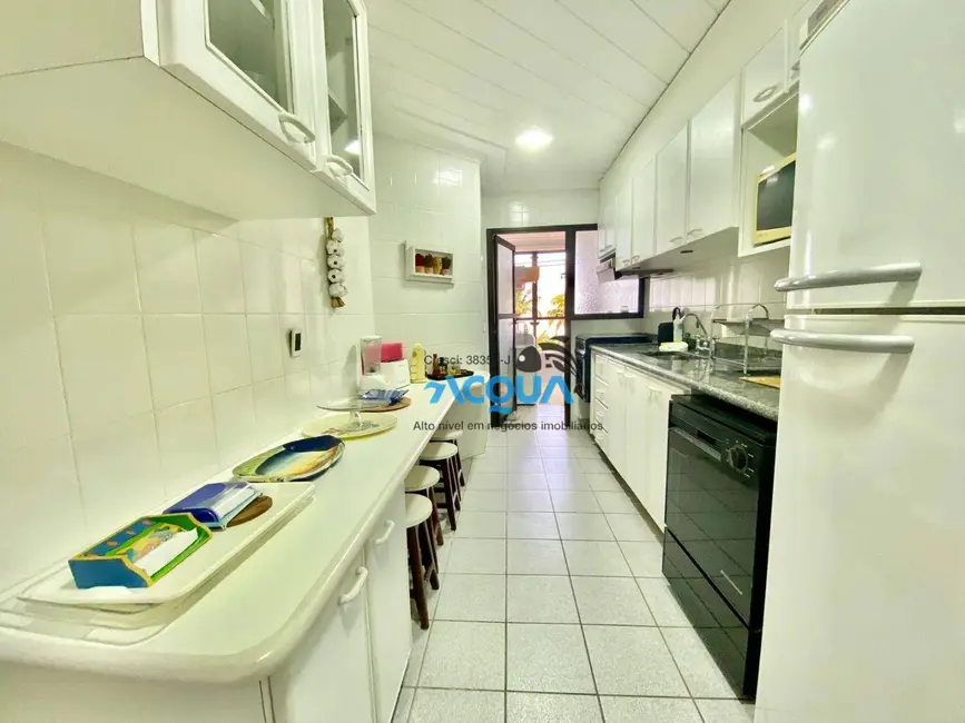 Foto 5 de Apartamento com 3 quartos à venda, 145m2 em Guaruja - SP