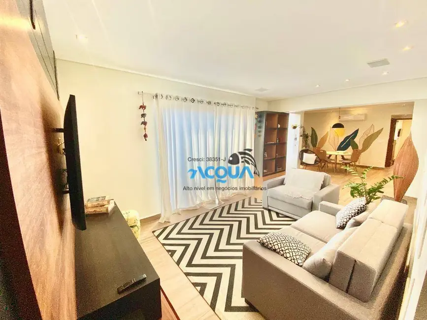 Foto 2 de Cobertura com 2 quartos à venda, 170m2 em Jardim Las Palmas, Guaruja - SP