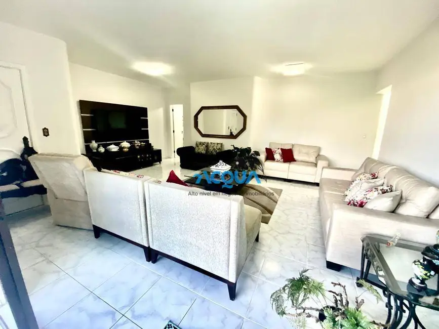 Apartamento com 3 quartos à venda, 220m2 em Jardim Las Palmas, Guaruja - SP - imagem 3 Foto 3 de Apartamento com 3 quartos à venda, 220m2 em Jardim Las Palmas, Guaruja - SP