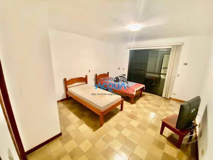 Apartamento com 4 quartos à venda, 270m2 em Barra Funda, Guaruja - SP - imagem 7 Foto 7 de Apartamento com 4 quartos à venda, 270m2 em Barra Funda, Guaruja - SP