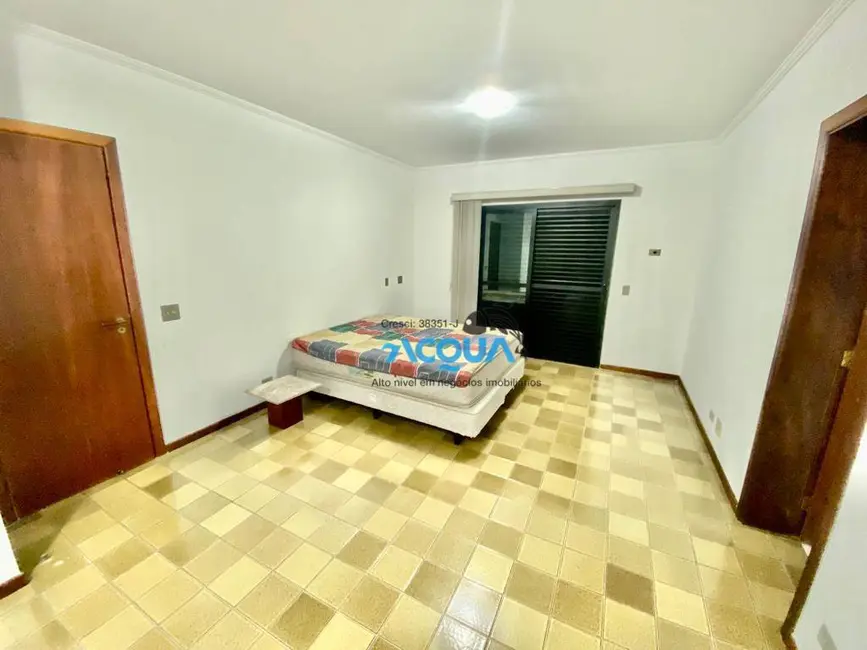 Apartamento com 4 quartos à venda, 270m2 em Barra Funda, Guaruja - SP - imagem 6 Foto 6 de Apartamento com 4 quartos à venda, 270m2 em Barra Funda, Guaruja - SP