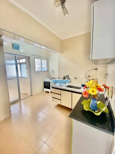 Foto 2 de Apartamento com 3 quartos à venda, 80m2 em Jardim Las Palmas, Guaruja - SP