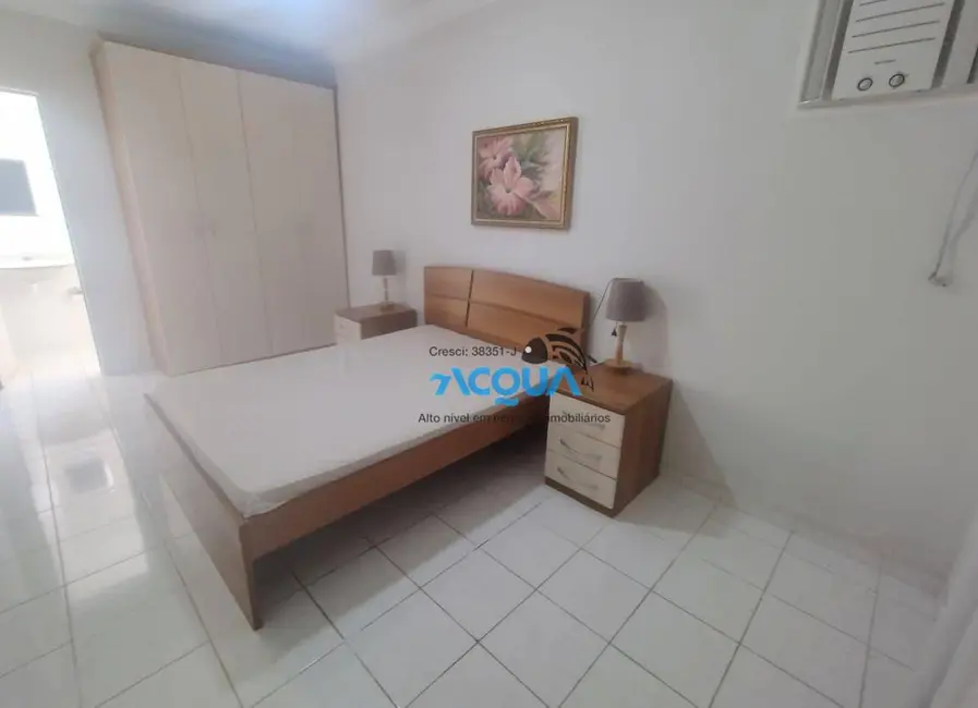 Foto 4 de Apartamento com 2 quartos à venda, 80m2 em Jardim Três Marias, Guaruja - SP