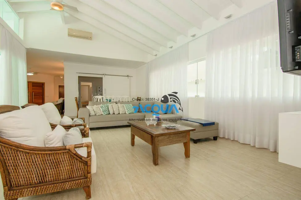 Casa de Condomínio com 5 quartos à venda, 525m2 em Jardim Acapulco, Guaruja - SP - imagem 8 Foto 8 de Casa de Condomínio com 5 quartos à venda, 525m2 em Jardim Acapulco, Guaruja - SP