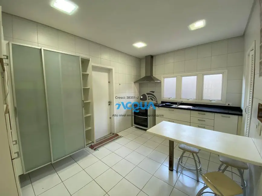 Casa de Condomínio com 3 quartos à venda, 535m2 em Jardim Três Marias, Guaruja - SP - imagem 5 Foto 5 de Casa de Condomínio com 3 quartos à venda, 535m2 em Jardim Três Marias, Guaruja - SP