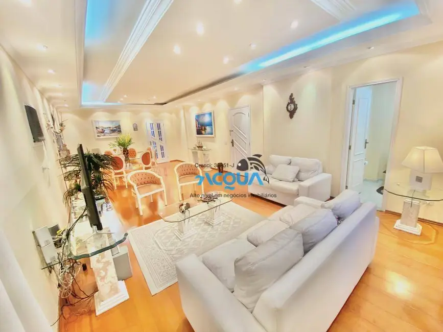 Apartamento com 3 quartos à venda, 140m2 em Barra Funda, Guaruja - SP - imagem 3 Foto 3 de Apartamento com 3 quartos à venda, 140m2 em Barra Funda, Guaruja - SP