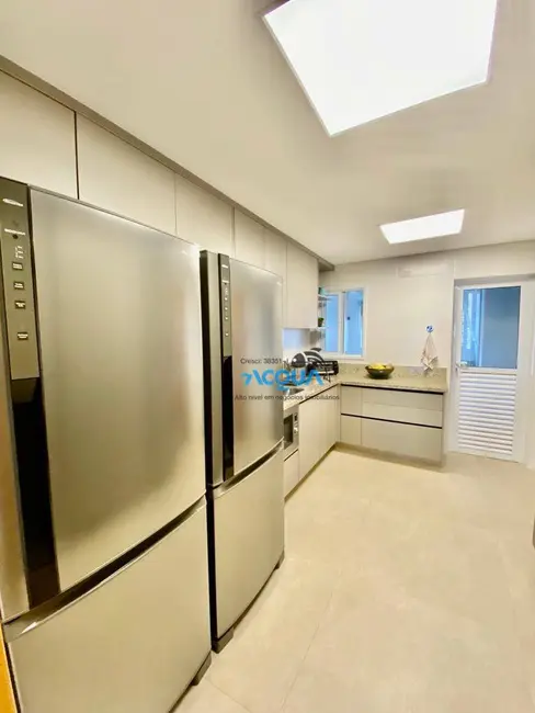 Apartamento com 3 quartos à venda, 135m2 em Barra Funda, Guaruja - SP - imagem 8 Foto 8 de Apartamento com 3 quartos à venda, 135m2 em Barra Funda, Guaruja - SP