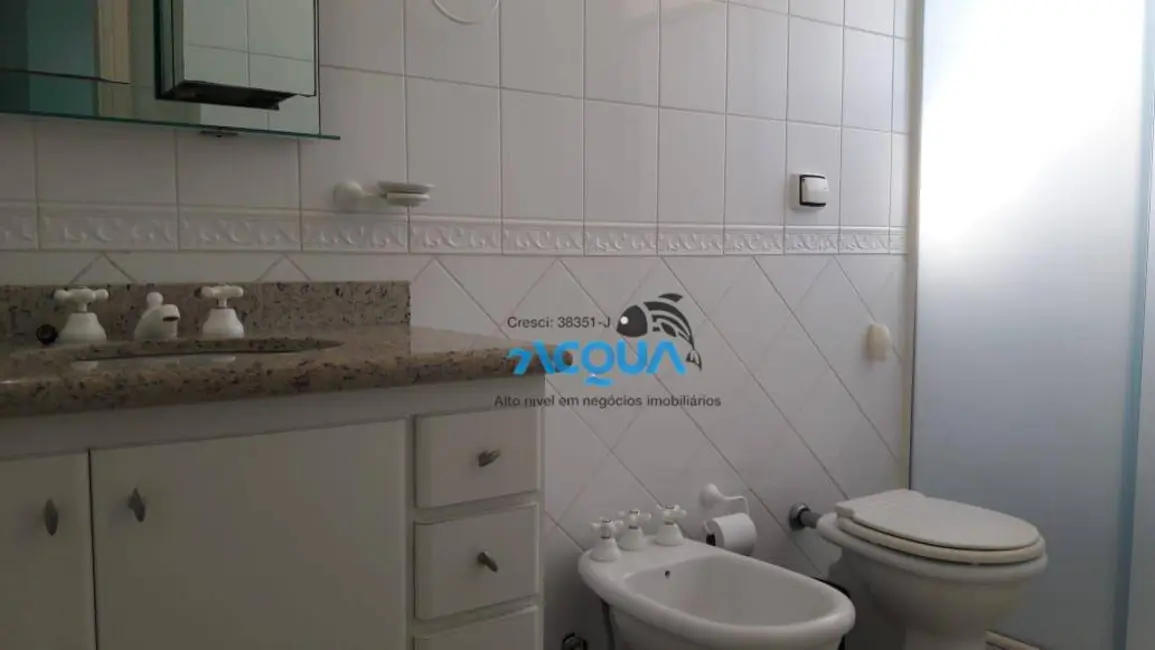 Foto 7 de Apartamento com 3 quartos à venda, 230m2 em Guaruja - SP