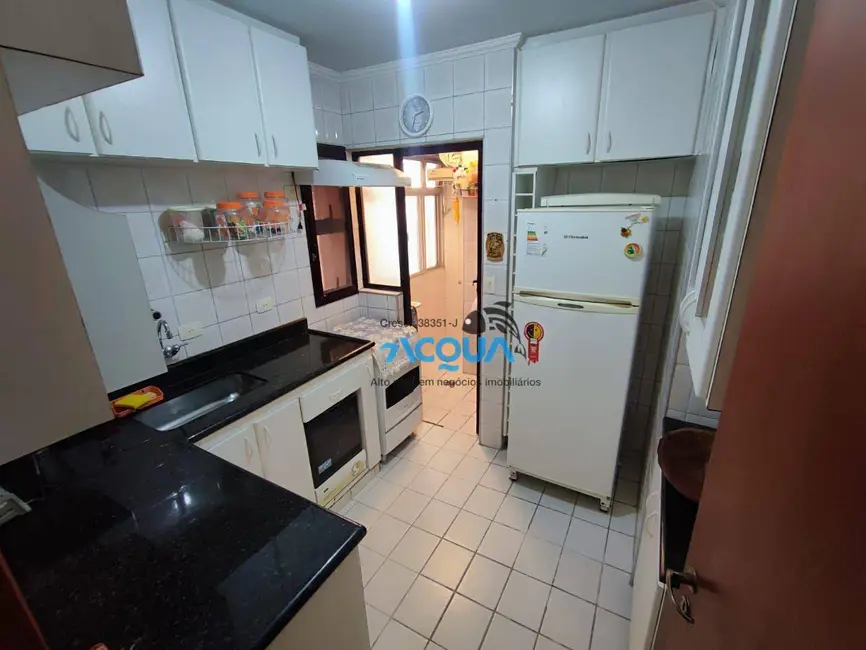 Foto 3 de Apartamento com 3 quartos à venda, 72m2 em Guaruja - SP