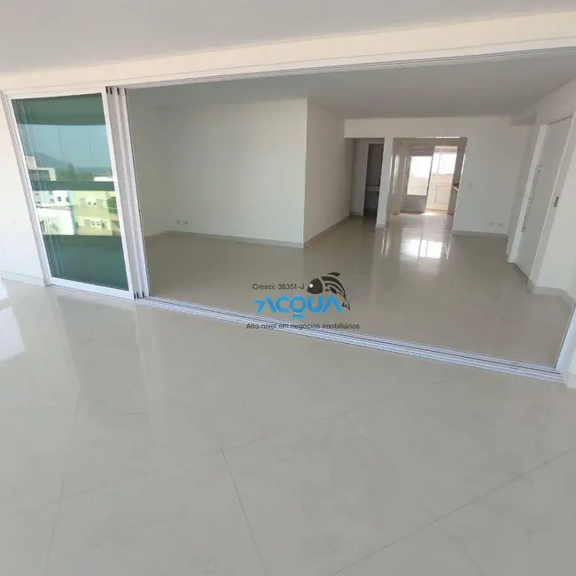 Apartamento com 3 quartos à venda, 150m2 em Guaruja - SP - imagem 2 Foto 2 de Apartamento com 3 quartos à venda, 150m2 em Guaruja - SP