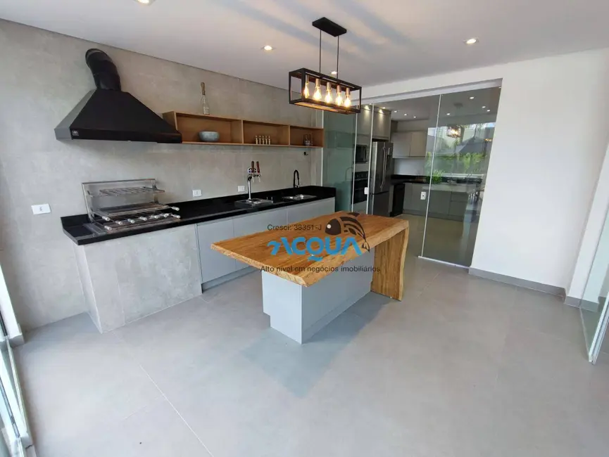 Casa de Condomínio com 6 quartos à venda, 525m2 em Jardim Acapulco, Guaruja - SP - imagem 4 Foto 4 de Casa de Condomínio com 6 quartos à venda, 525m2 em Jardim Acapulco, Guaruja - SP