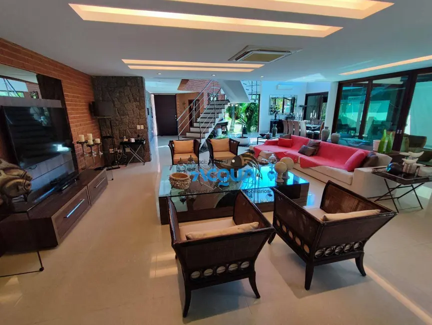 Foto 5 de Casa de Condomínio com 4 quartos à venda, 2000m2 em Jardim Acapulco, Guaruja - SP