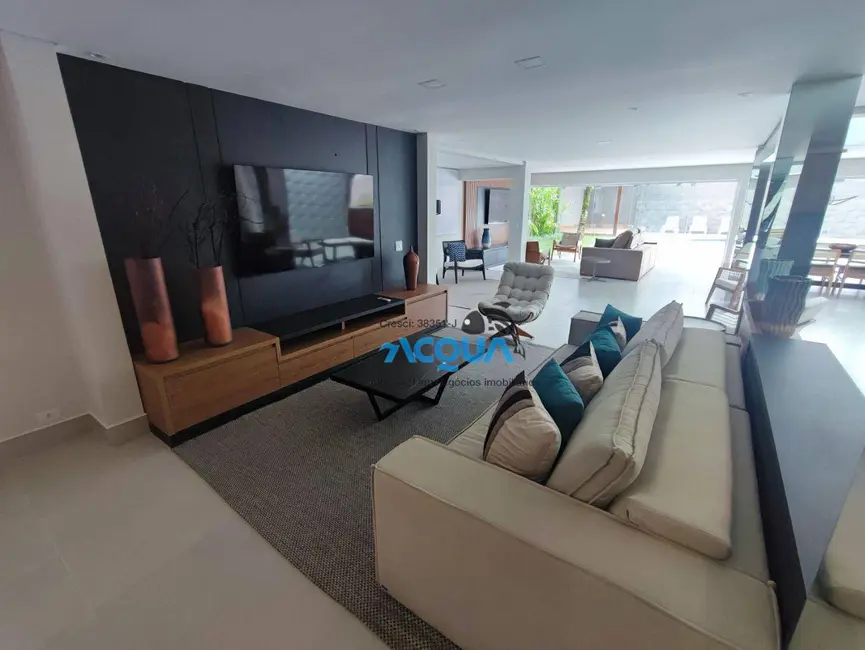 Casa de Condomínio com 4 quartos à venda, 525m2 em Jardim Acapulco, Guaruja - SP - imagem 3 Foto 3 de Casa de Condomínio com 4 quartos à venda, 525m2 em Jardim Acapulco, Guaruja - SP