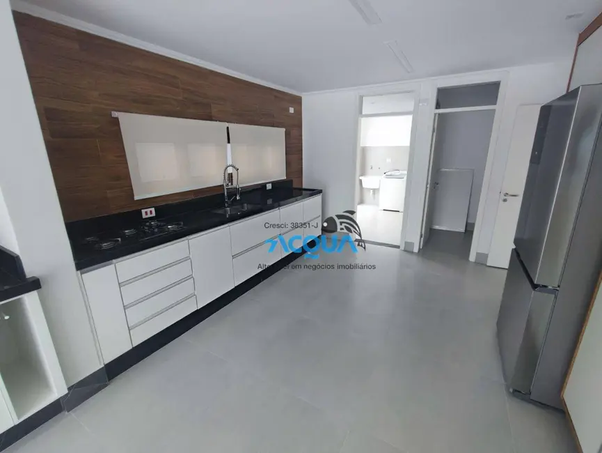 Casa de Condomínio com 4 quartos à venda, 525m2 em Jardim Acapulco, Guaruja - SP - imagem 9 Foto 9 de Casa de Condomínio com 4 quartos à venda, 525m2 em Jardim Acapulco, Guaruja - SP