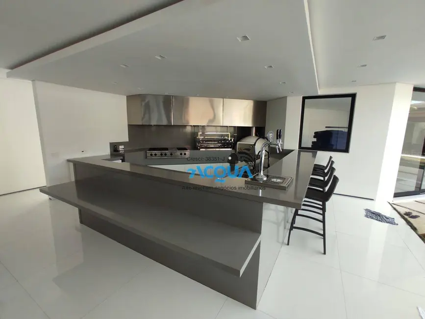 Casa de Condomínio com 8 quartos à venda, 2000m2 em Jardim Acapulco, Guaruja - SP - imagem 9 Foto 9 de Casa de Condomínio com 8 quartos à venda, 2000m2 em Jardim Acapulco, Guaruja - SP