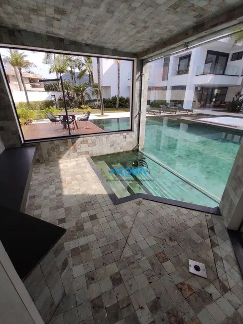 Casa de Condomínio com 8 quartos à venda, 2000m2 em Jardim Acapulco, Guaruja - SP - imagem 7 Foto 7 de Casa de Condomínio com 8 quartos à venda, 2000m2 em Jardim Acapulco, Guaruja - SP