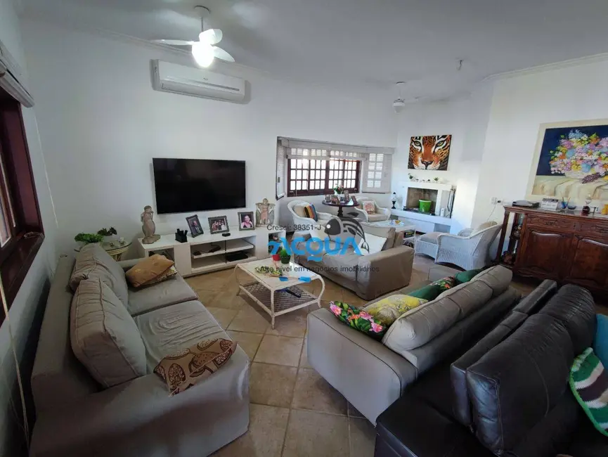 Foto 2 de Casa de Condomínio com 4 quartos à venda em Jardim Acapulco, Guaruja - SP
