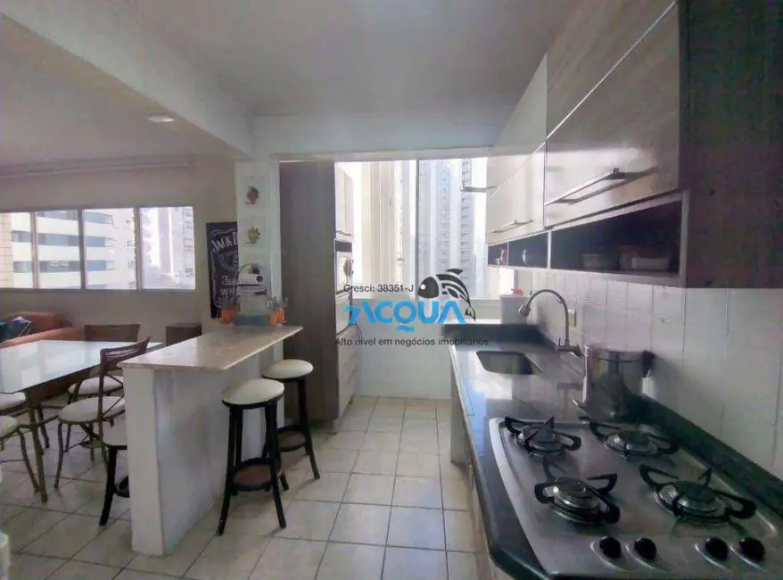 Foto 5 de Apartamento com 2 quartos à venda, 80m2 em Guaruja - SP