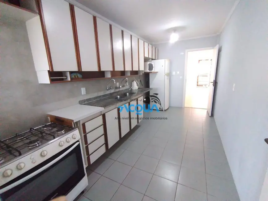 Cobertura com 3 quartos à venda, 232m2 em Guaruja - SP - imagem 4 Foto 4 de Cobertura com 3 quartos à venda, 232m2 em Guaruja - SP